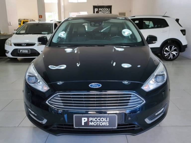 FORD - FOCUS - 2016/2016 - Preta - R$ 70.900,00