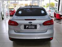 FORD - FOCUS - 2017/2018 - Prata - R$ 78.900,00