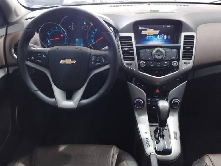 CHEVROLET - CRUZE - 2015/2015 - Branca - R$ 77.900,00