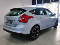 FORD - FOCUS - 2014/2015 - Prata - R$ 59.900,00