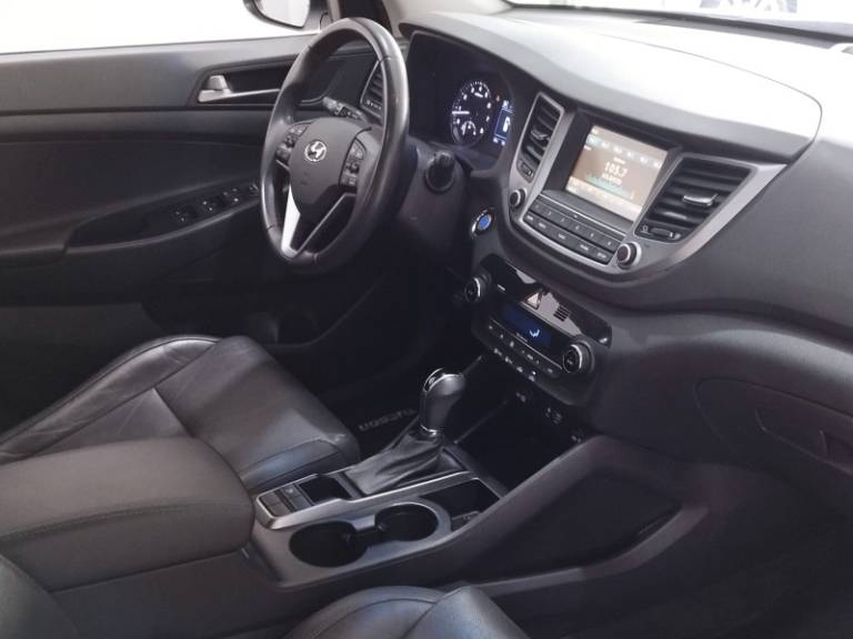 HYUNDAI - TUCSON - 2019/2020 - Branca - R$ 114.900,00