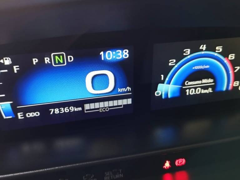 TOYOTA - ETIOS CROSS - 2017/2018 - Branca - R$ 64.900,00