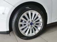 FORD - FOCUS - 2016/2016 - Branca - R$ 69.900,00