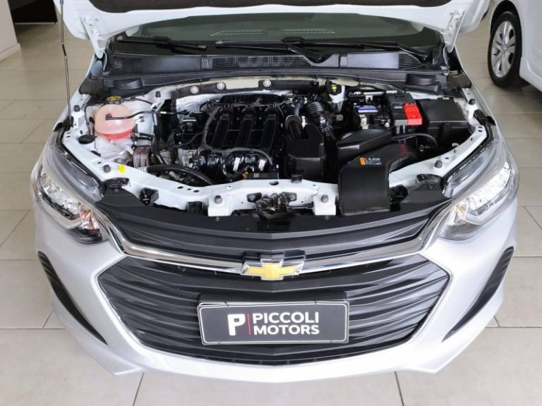 CHEVROLET - ONIX - 2020/2021 - Prata - R$ 72.900,00