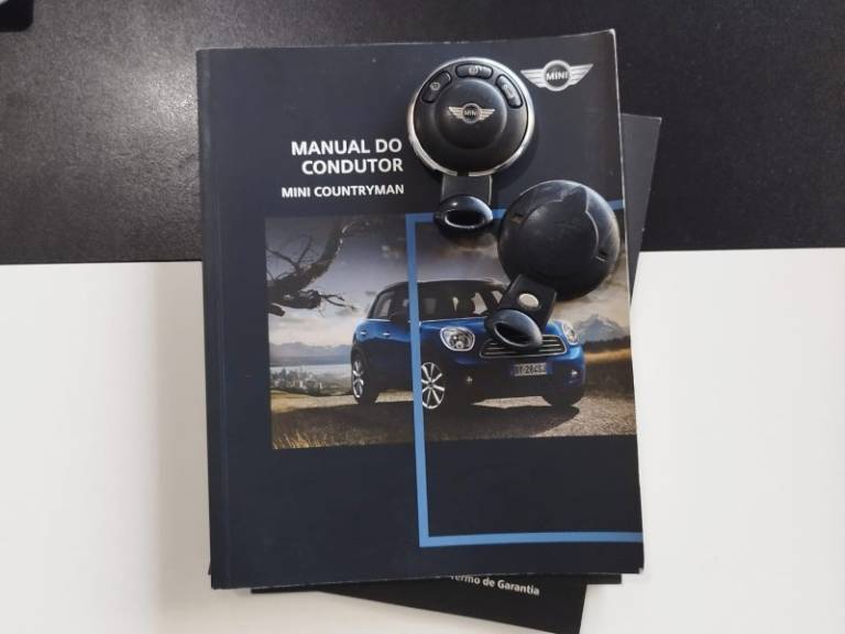 MINI - COUNTRYMAN - 2010/2011 - Branca - R$ 92.000,00