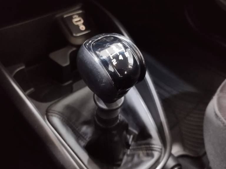 FIAT - CRONOS - 2018/2019 - Branca - R$ 65.900,00