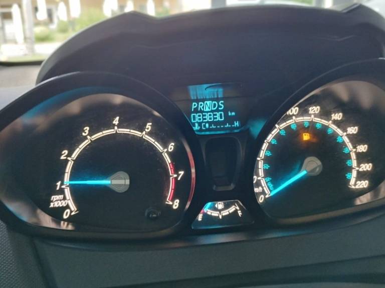 FORD - FIESTA - 2014/2015 - Branca - R$ 44.900,00