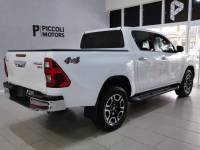 TOYOTA - HILUX - 2023/2023 - Branca - R$ 279.900,00