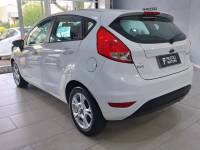 FORD - FIESTA - 2014/2015 - Branca - R$ 44.900,00