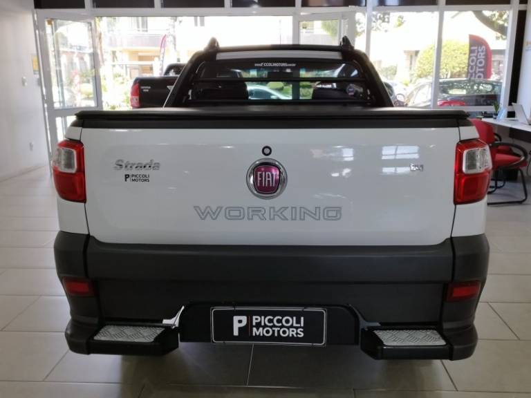 FIAT - STRADA - 2014/2015 - Branca - R$ 49.900,00