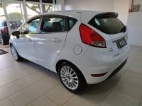 FORD - FIESTA - 2016/2017 - Branca - R$ 59.900,00