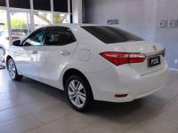 TOYOTA - COROLLA - 2014/2015 - Branca - R$ 81.900,00