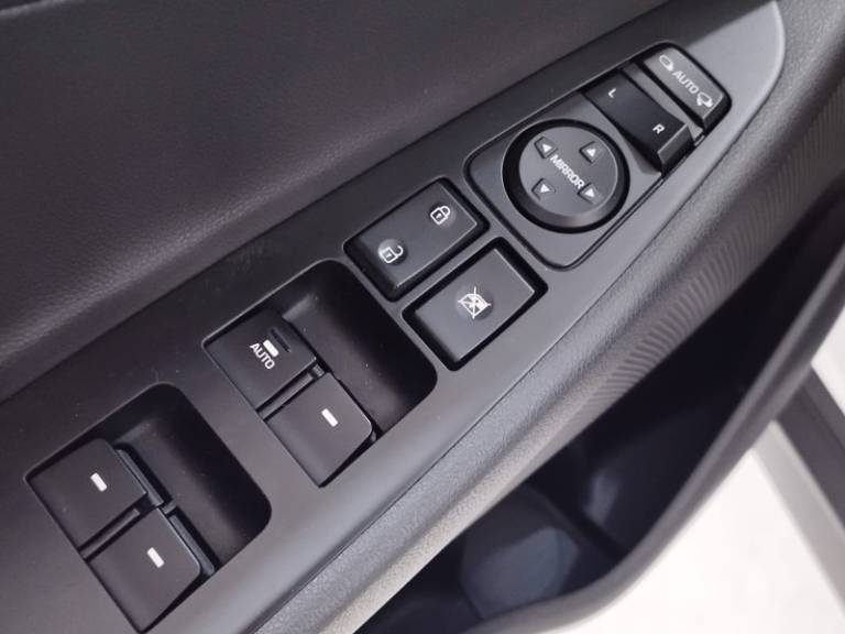 HYUNDAI - TUCSON - 2019/2020 - Branca - R$ 114.900,00