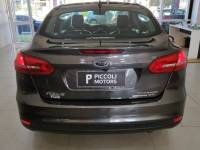 FORD - FOCUS - 2015/2016 - Cinza - R$ 69.900,00