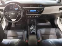 TOYOTA - COROLLA - 2014/2015 - Branca - R$ 81.900,00