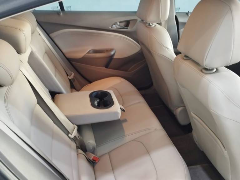 CHEVROLET - CRUZE - 2019/2019 - Prata - R$ 109.900,00
