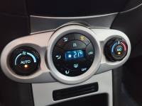 FORD - FIESTA - 2013/2014 - Vermelha - R$ 46.900,00