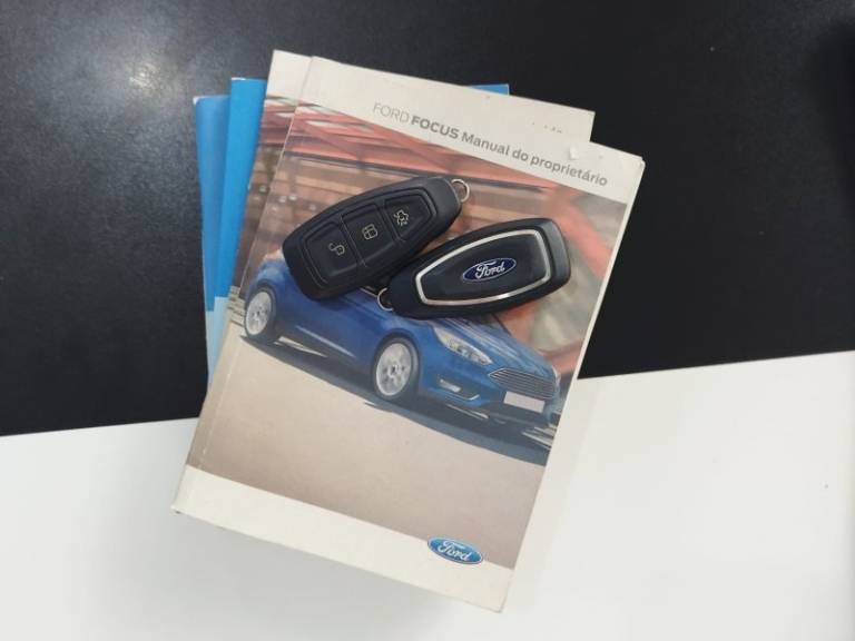 FORD - FOCUS - 2016/2016 - Branca - R$ 69.900,00