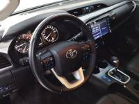 TOYOTA - HILUX - 2023/2023 - Branca - R$ 279.900,00