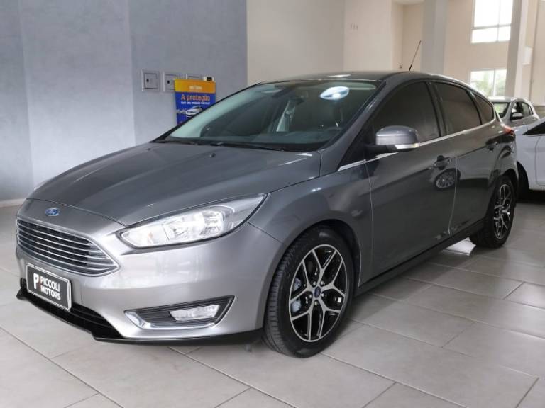 FORD - FOCUS - 2015/2016 - Cinza - R$ 65.900,00