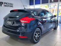 FORD - FOCUS - 2016/2016 - Preta - R$ 70.900,00