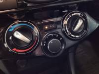 TOYOTA - ETIOS CROSS - 2017/2018 - Branca - R$ 64.900,00