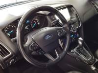 FORD - FOCUS - 2016/2017 - Branca - R$ 78.900,00