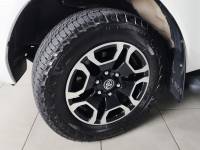 TOYOTA - HILUX - 2023/2023 - Branca - R$ 279.900,00