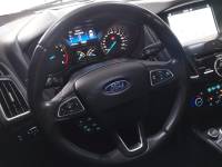 FORD - FOCUS - 2017/2018 - Prata - R$ 78.900,00